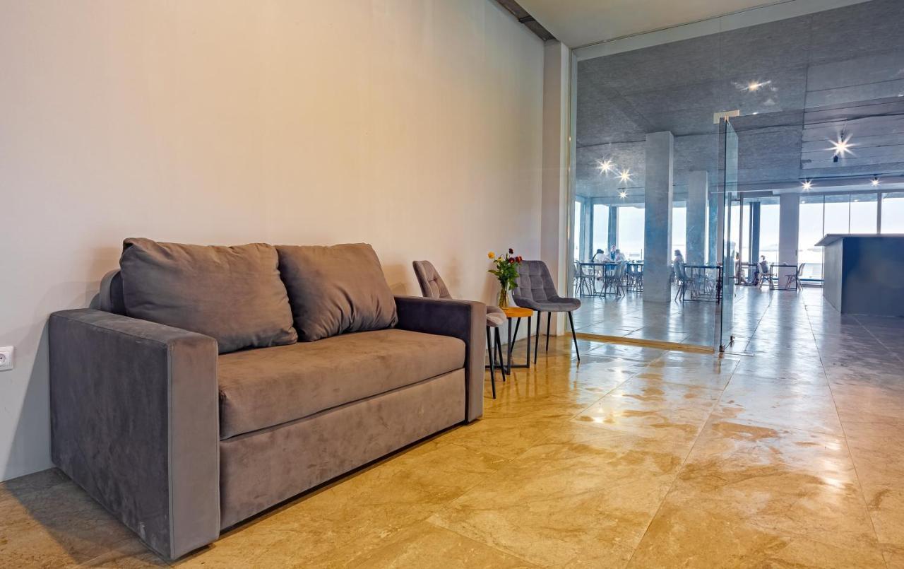 Green Land Hotel Цандрипш Екстериор снимка