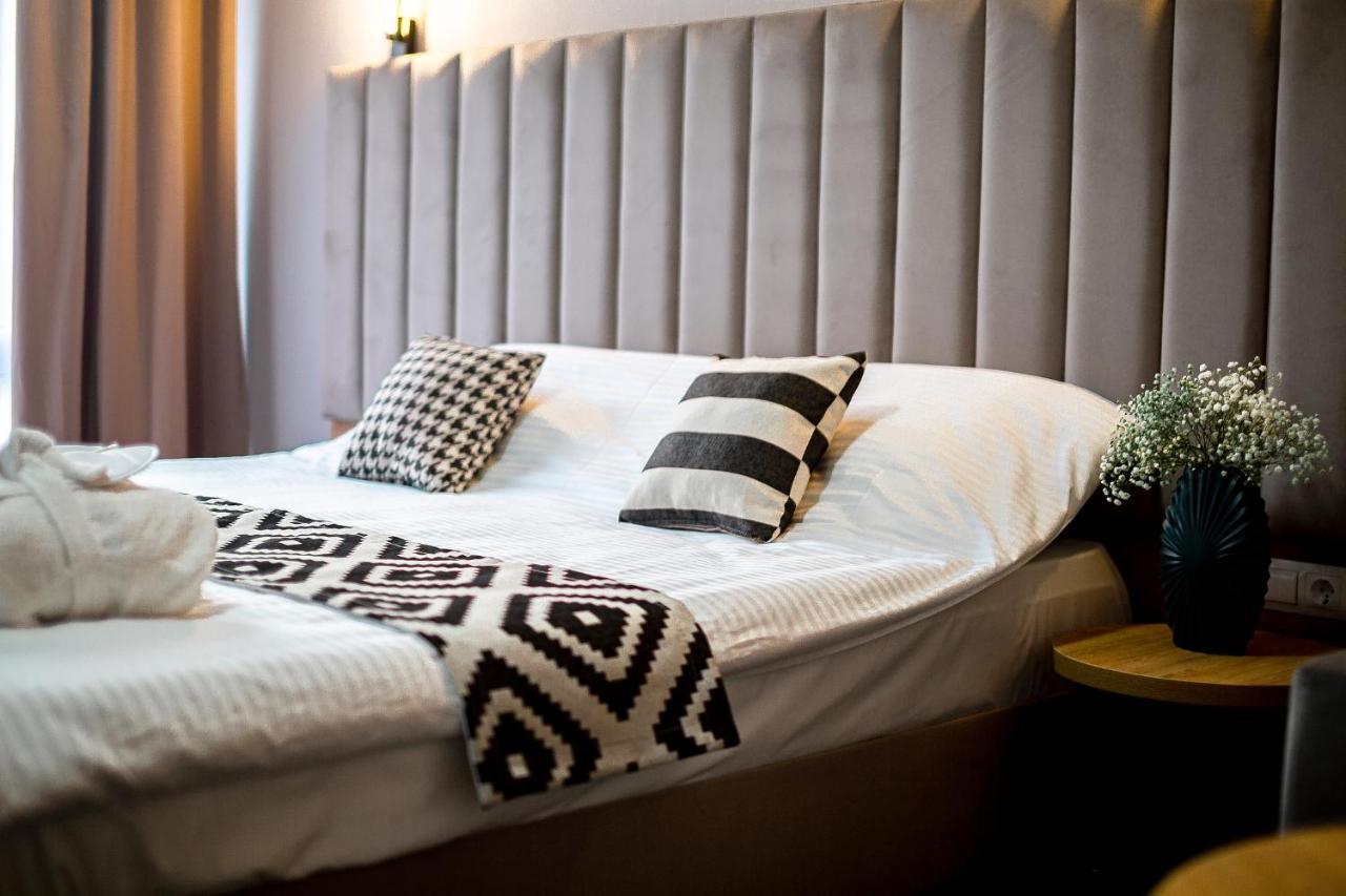 Green Land Hotel Цандрипш Екстериор снимка